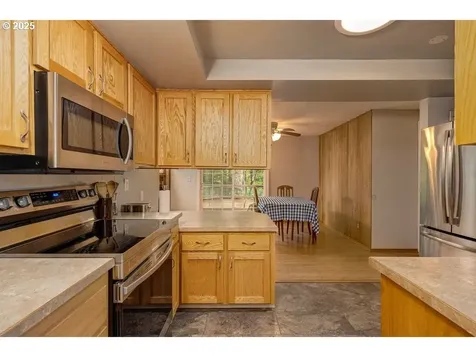 913 SE Angella Court Mcminnville OR 97128