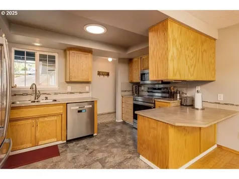 913 SE Angella Court Mcminnville OR 97128