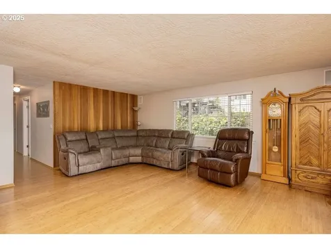 913 SE Angella Court Mcminnville OR 97128
