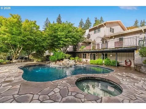 22396 S Parrot Creek Road Oregon City OR 97045