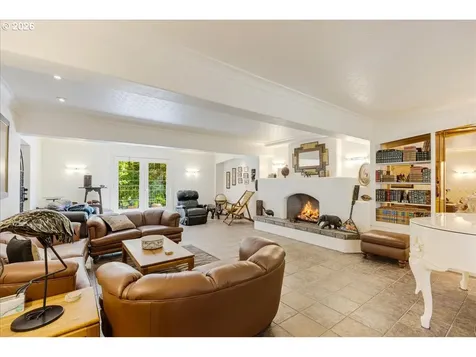 22396 S Parrot Creek Road Oregon City OR 97045