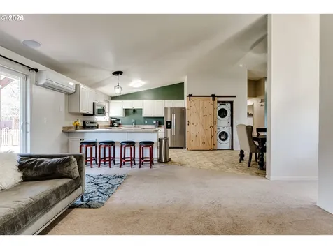 549 Gilfry Avenue Creswell OR 97426