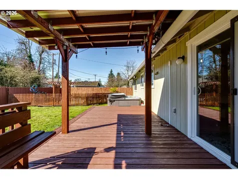 549 Gilfry Avenue Creswell OR 97426