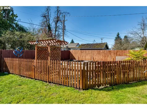549 Gilfry Avenue Creswell OR 97426