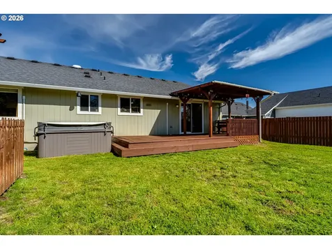 549 Gilfry Avenue Creswell OR 97426