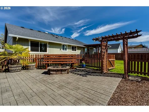 549 Gilfry Avenue Creswell OR 97426