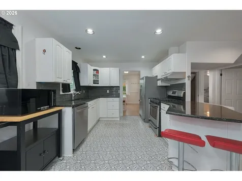 11251 SW Capitol Highway Portland OR 97219