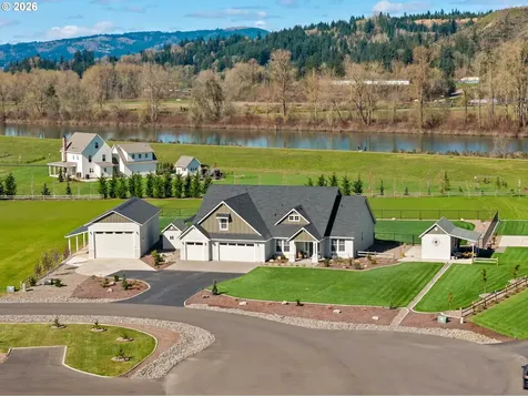136 Klazina Court Woodland WA 98674