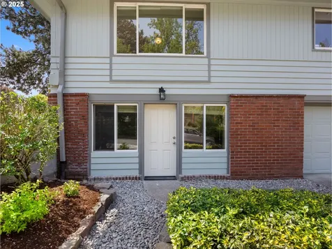 1435 NE Buffalo Street Portland OR 97211