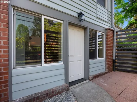 1435 NE Buffalo Street Portland OR 97211