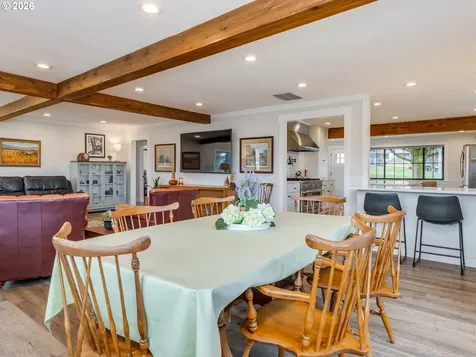 5801 NE Abbey Road Carlton OR 97111