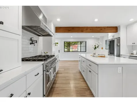 5801 NE Abbey Road Carlton OR 97111