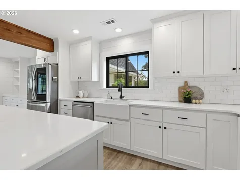 5801 NE Abbey Road Carlton OR 97111