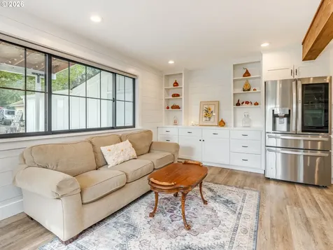 5801 NE Abbey Road Carlton OR 97111