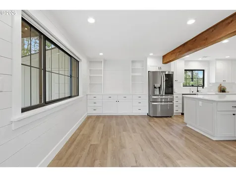5801 NE Abbey Road Carlton OR 97111