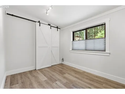 5801 NE Abbey Road Carlton OR 97111