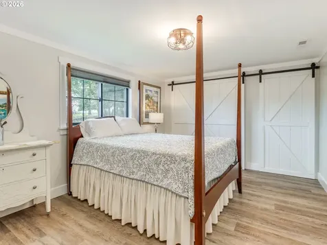 5801 NE Abbey Road Carlton OR 97111