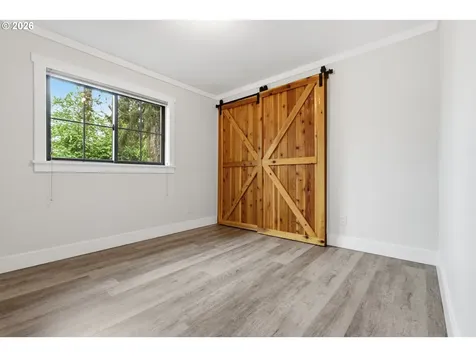 5801 NE Abbey Road Carlton OR 97111