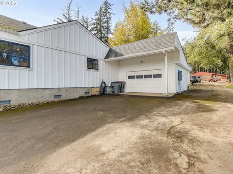 5801 NE Abbey Road Carlton OR 97111