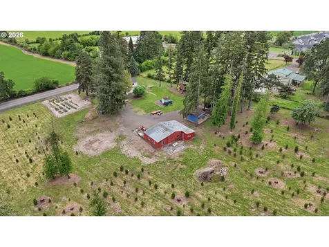 5801 NE Abbey Road Carlton OR 97111