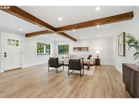 5801 NE Abbey Road Carlton OR 97111