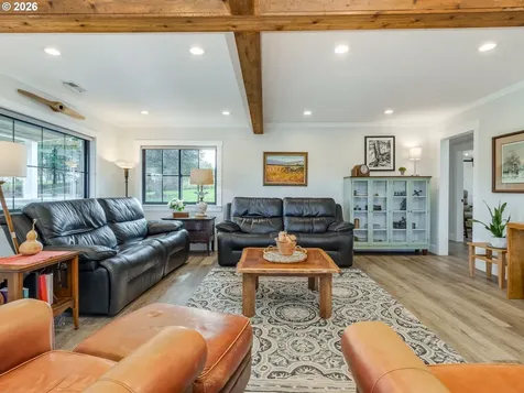 5801 NE Abbey Road Carlton OR 97111
