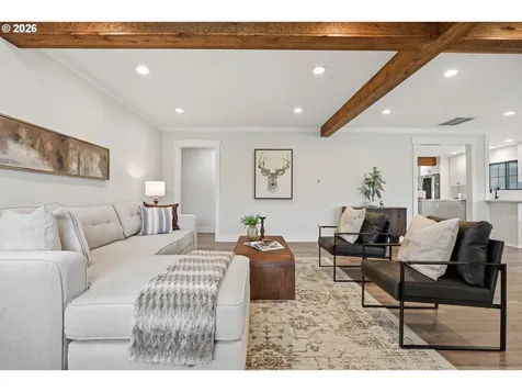 5801 NE Abbey Road Carlton OR 97111