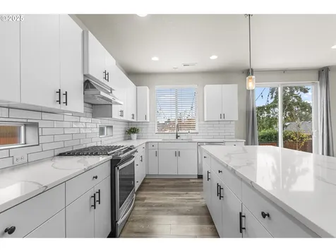 12062 SW Redberry Court Portland OR 97223