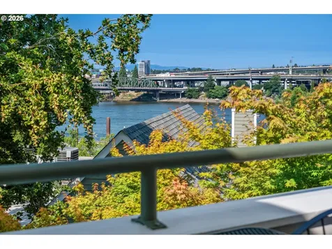 305 S Montgomery Street Portland OR 97201