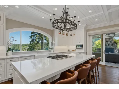 15599 Village Drive Lake Oswego OR 97034