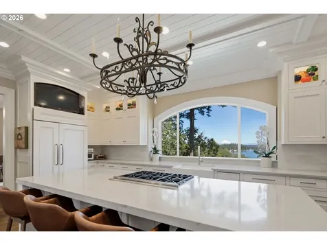 15599 Village Drive Lake Oswego OR 97034