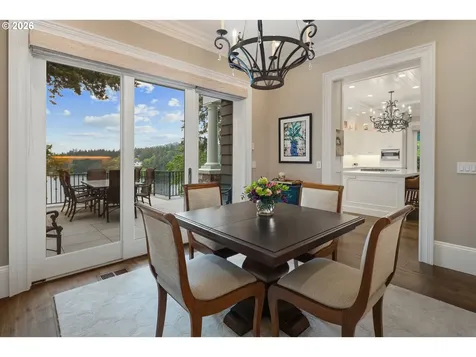 15599 Village Drive Lake Oswego OR 97034