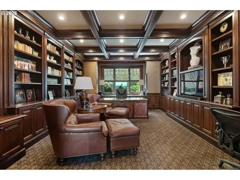 15599 Village Drive Lake Oswego OR 97034