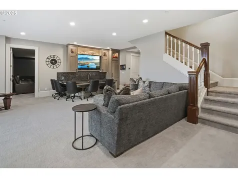 15599 Village Drive Lake Oswego OR 97034