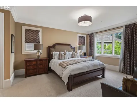 15599 Village Drive Lake Oswego OR 97034