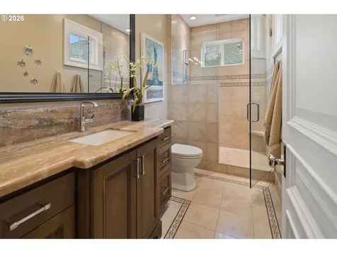 15599 Village Drive Lake Oswego OR 97034