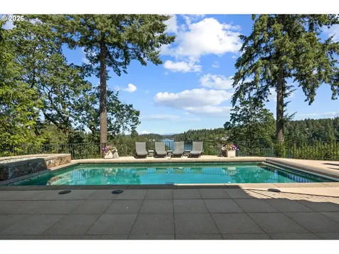 15599 Village Drive Lake Oswego OR 97034