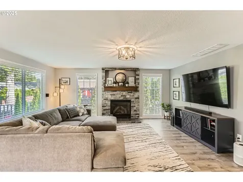 1736 Regency Street West Linn OR 97068