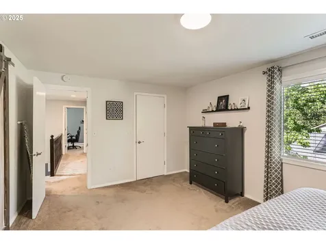1736 Regency Street West Linn OR 97068