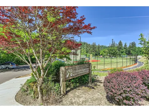 1736 Regency Street West Linn OR 97068