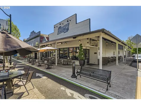 1736 Regency Street West Linn OR 97068