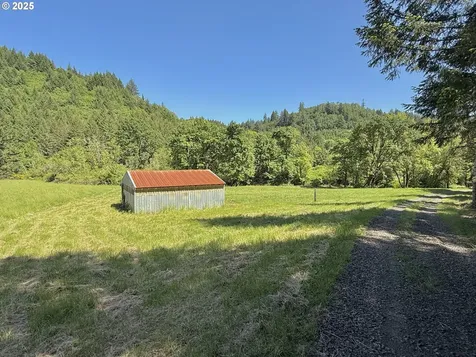 11894 SW Dupee Valley Road Mcminnville OR 97128