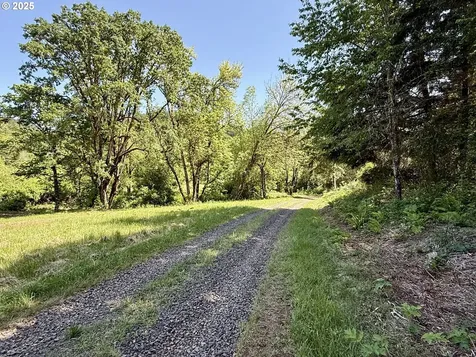 11894 SW Dupee Valley Road Mcminnville OR 97128