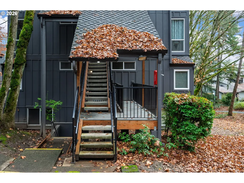 100 Kerr Parkway Lake Oswego OR 97035