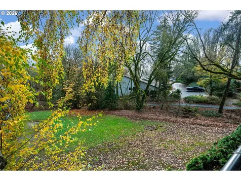 100 Kerr Parkway Lake Oswego OR 97035