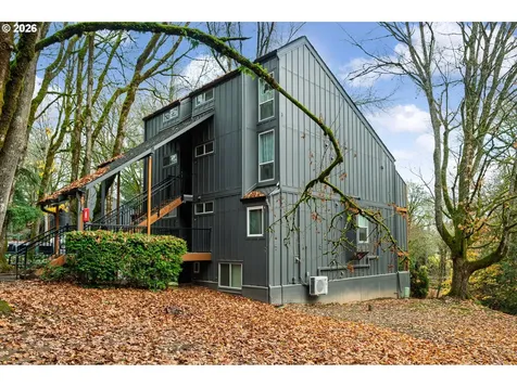 100 Kerr Parkway Lake Oswego OR 97035