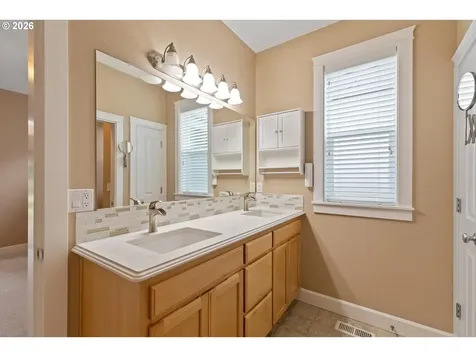 325 N Elm Street Yamhill OR 97148
