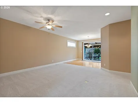 325 N Elm Street Yamhill OR 97148