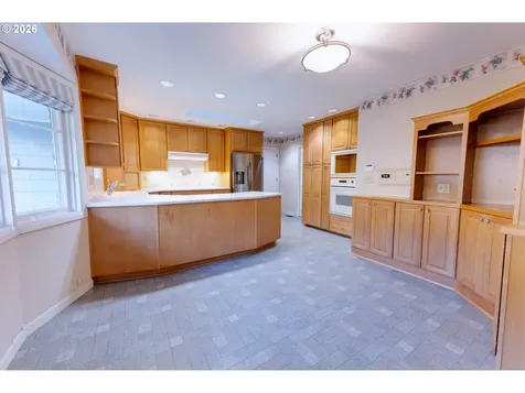 7655 SW 142nd Court Beaverton OR 97008