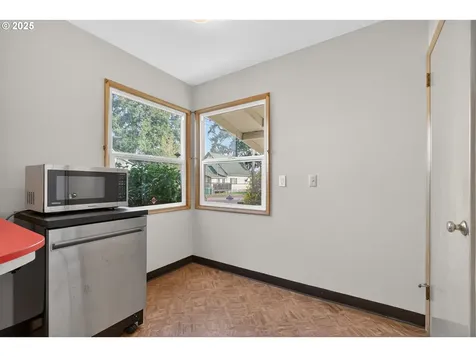 5306 SE 64th Avenue Portland OR 97206